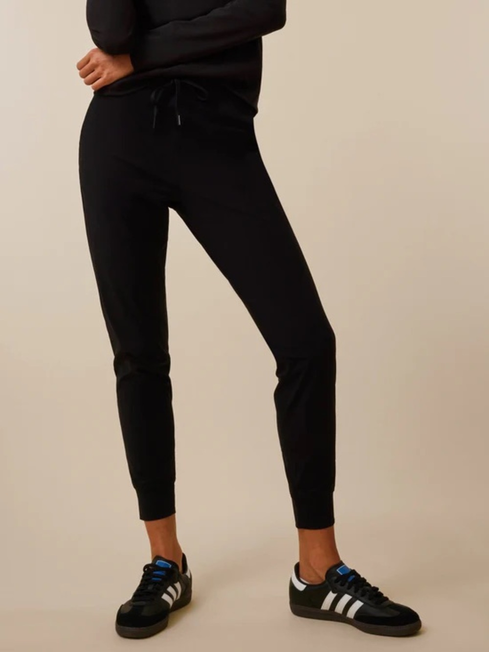 Greyson Phoenix Jogger in Shepherd Black, size M
